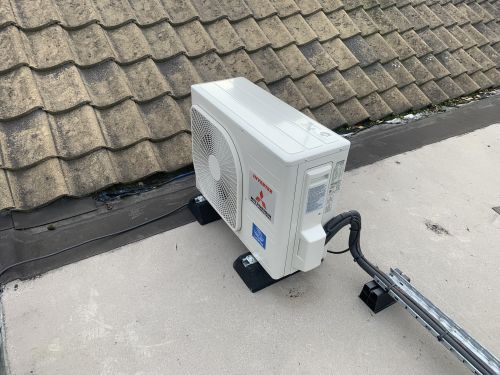 Click Here To Enlarge This Photo Of Cutting Enrgy Costs With Air Conditioning